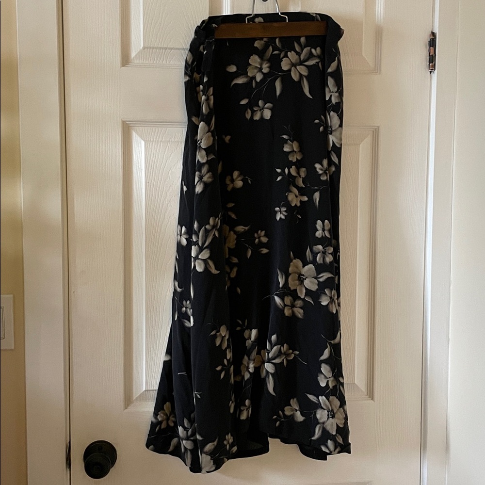 Vintage 1990s 1980s floral silk skirt friends grunge Seattle phoebe buffay